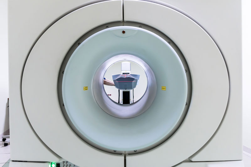 Non invasive method to evaluate brain heat flow by magnetic resonance imaging